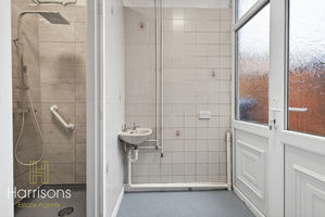 Photo 21- click for photo gallery